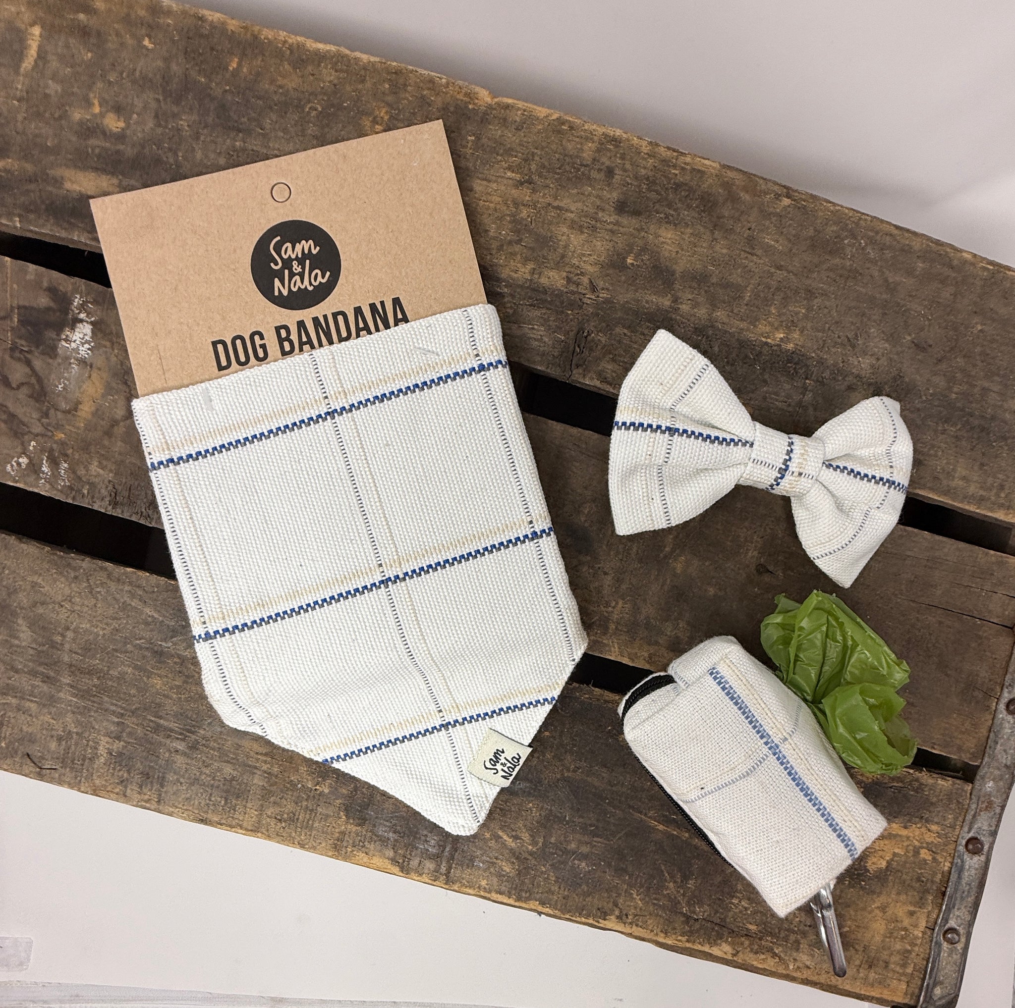 Cloud Nine Waste Bag Holder – Handwoven Cotton with Blue Stitch Detail