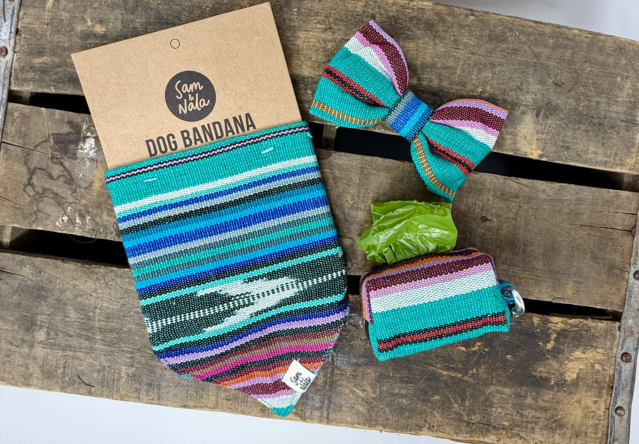 Spring Hills Waste Bag Holder – Handwoven Cotton in Fresh Green & Blue Tones